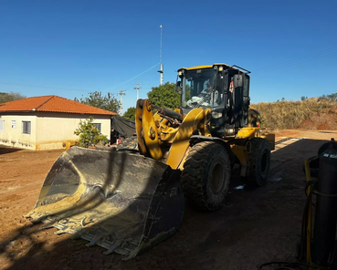 Sotreq seminovos CATERPILLAR         938K