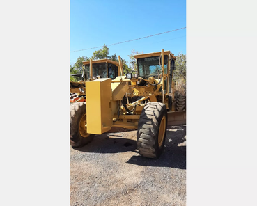 Sotreq seminovos CATERPILLAR         140K