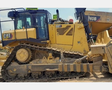 Sotreq seminovos CATERPILLAR         D8T