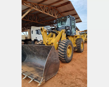 Sotreq seminovos CATERPILLAR         920K