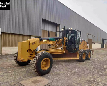 Sotreq seminovos CATERPILLAR         12M