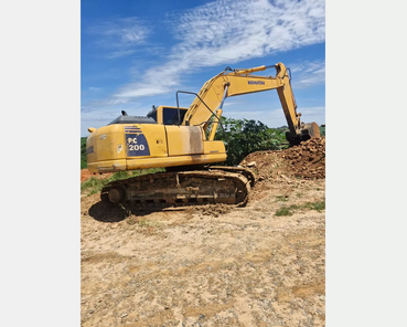 Sotreq seminovos KOMATSU         PC 200-8