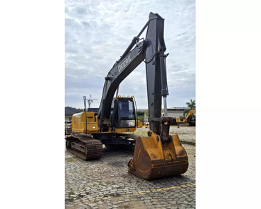 Sotreq seminovos JOHN DEERE         210