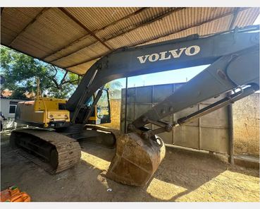 Sotreq seminovos VOLVO         EC210B